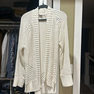 Abercrombie and Fitch open off white cardigan